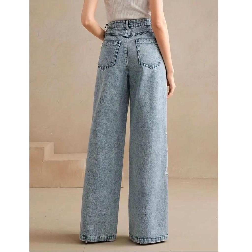 Women's Plus Size Embroidered Stretch Denim Straight Leg Jeans
