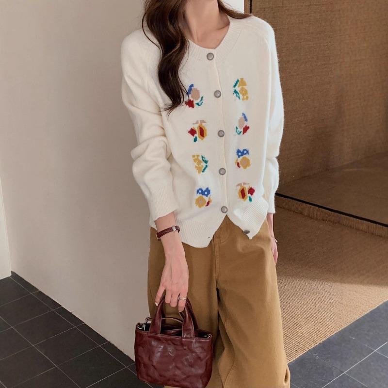 Vintage Autumn and Winter Heavy Industry Jacquard Embroidered Knitted Cardigan Women's High-end Sense Casual Loose Thickened Sweater Jacket Women