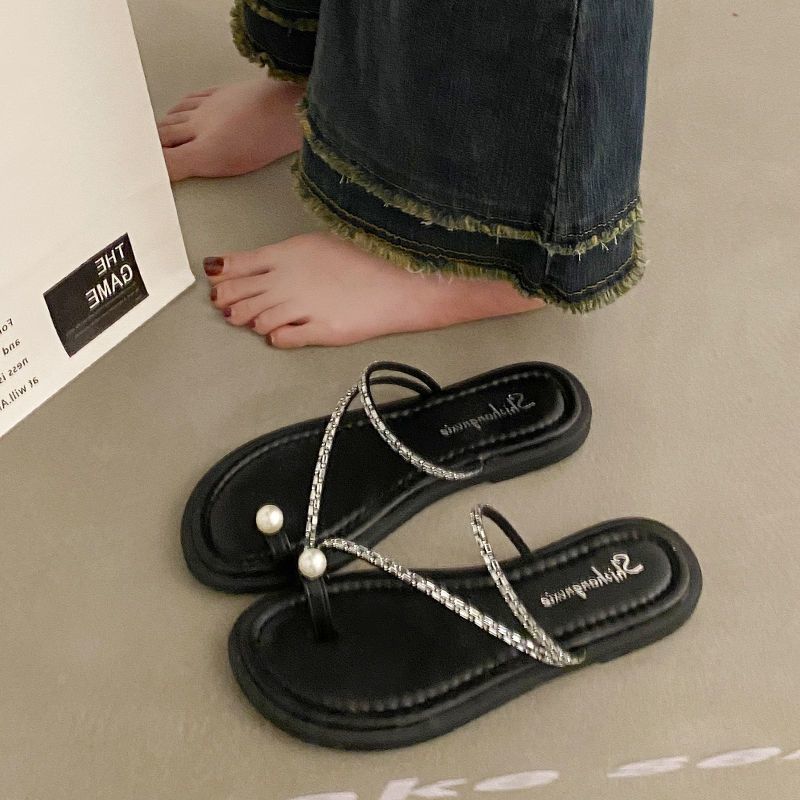Fairy wind pearl toe cool slippers female outer wear 2025 summer new ins fashion flat-toed beach shoes