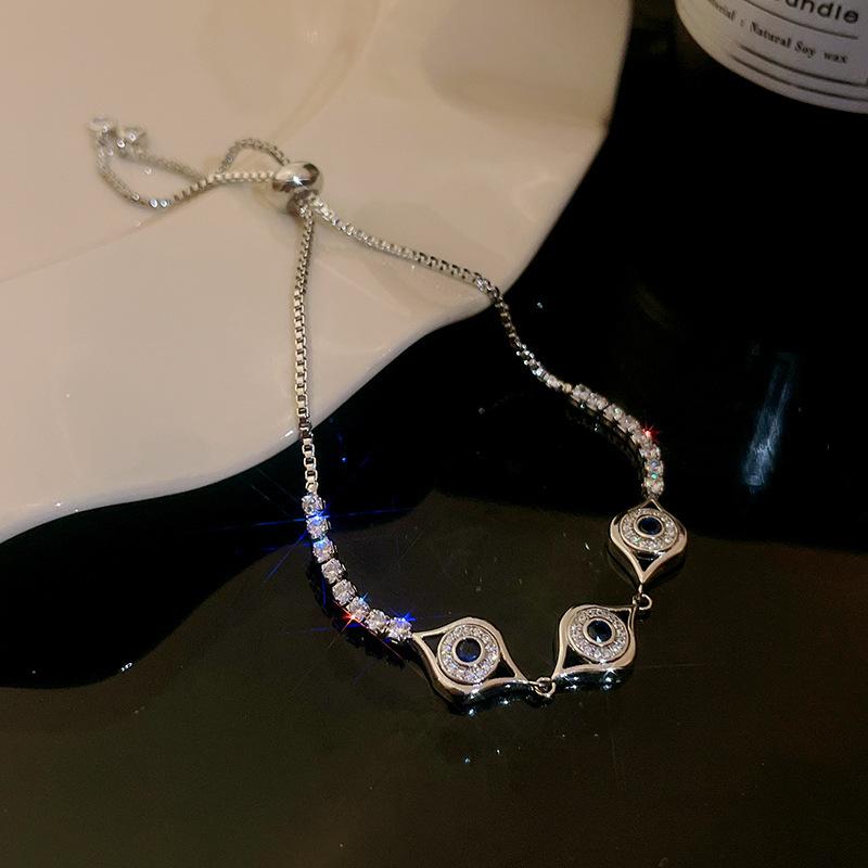 Bracciale Regolabile in Oro Vero Galvanizzato con Zir*****val Diamond, Lusso Leggero, Bracciale alla Moda di Alta Gamma, Gioiello Versatile per il Pendolarismo