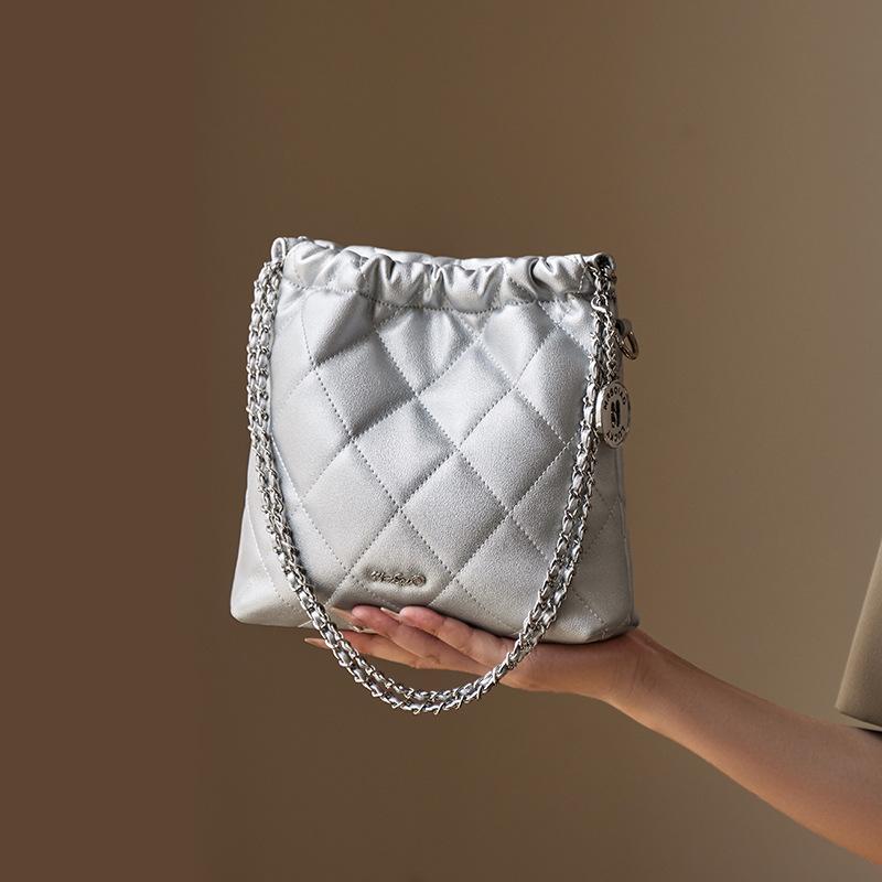 New 2025 Autumn Winter Fashion Design Chain Bag for Women, Niche High-end Crossbody Small Bag, Genuine Leather Women's Bag