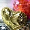 Funkelnde Glasherz-Dekoration Handgefertigtes Liebesherz Glas-Hängeornament Für Schlafzimmer Wohnzimmer Valentinstagsgeschenk