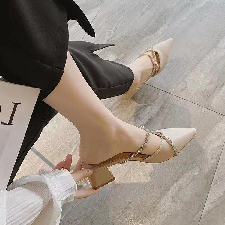 Low-heeled baotou half slippers women's 2025 spring and summer new fashion rhinestone pointed versatile thick heel wear Muller sandals