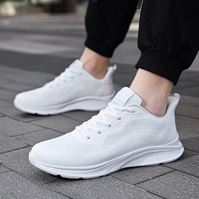 Zomer grote maat mesh fly-woven casual schoenen heren lichtgewicht en veelzijdige casual heren mesh schoenen ademende sportschoenen