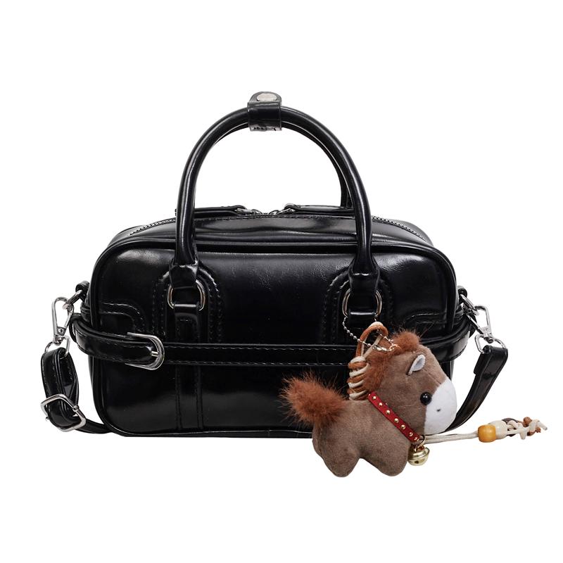 2026 New Fashion Simple PU Material Boston Shoulder Bag Versatile Minority Design Sense Commuter Crossbody Bags for Women