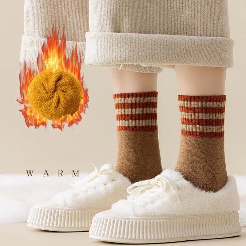 5 Pairs of Soft Striped Socks, Comfortable And Warm Winter Thick Women's Mid tube Socks, Fashionable Coral Fleece Floor Socks