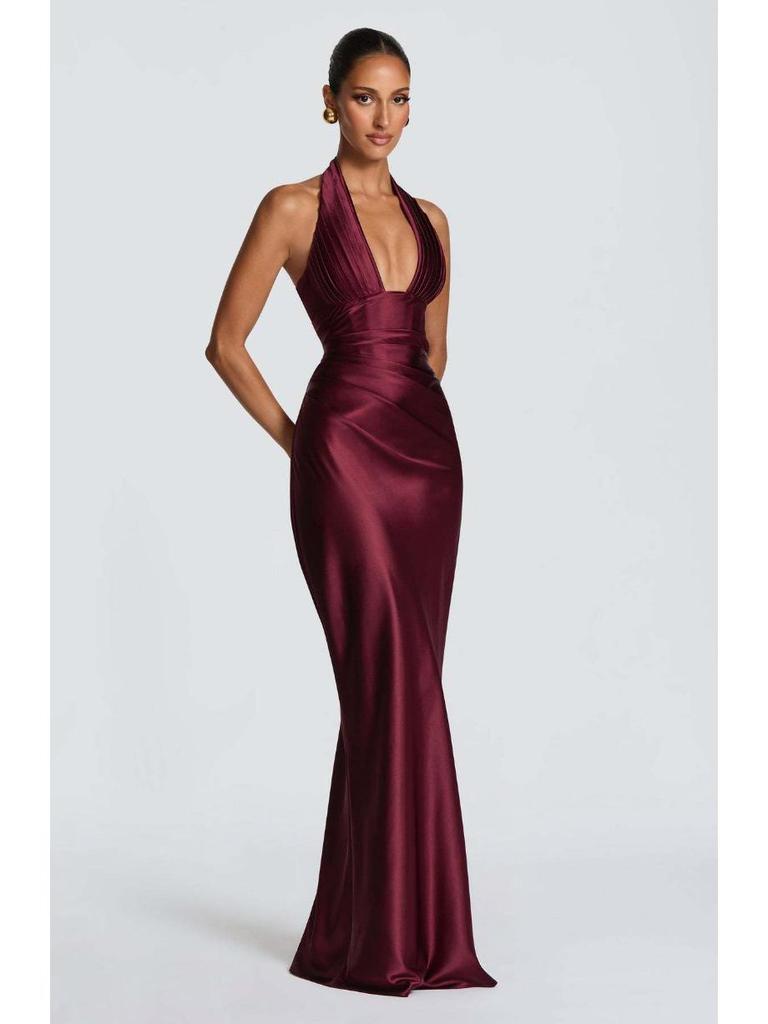 2026 Spring Festival: New Halter Deep V-Neck Pleated Off-the-Shoulder Long Dress in European and American Styles