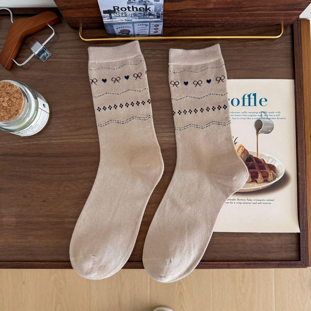 White Mid-Leg Socks, Style Bow Love Rolled Hemmed Cotton Socks, Korean Collegiate Style