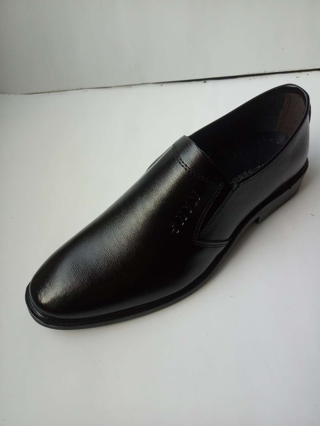 

Натуральная кожа мода повседневная монгольский бык монгольский принц Внутренняя Монголия коровья кожа обувь очень большой размер 38 чёрный