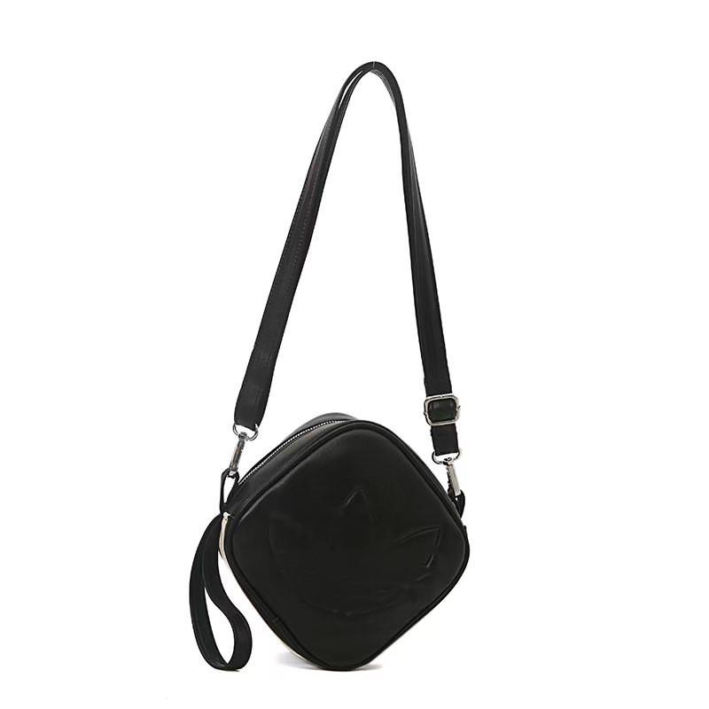 Trendy Women Crossbody Bag With Solid Color Design For Casual And Travel Use