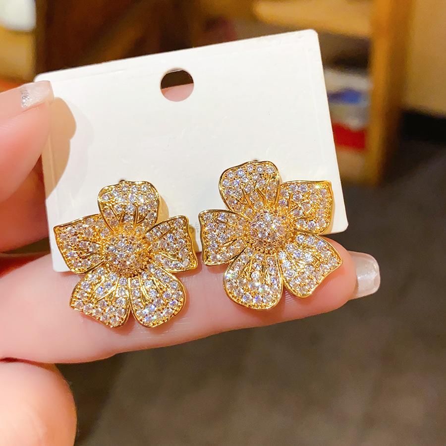 Gold-Tone Flower Stud Earrings, Sparkling CZ Crystal Floral Jewelry,Luxury Pave Zircon Flower Earrings, 18K Gold Plated Statement Floral Studs