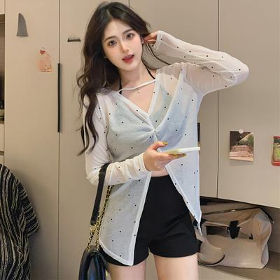 Summer Wear Both Front and Back Slit Polka Dot Long Sleeve T-shirt Women Thin Slightly Transparent Sunscreen Cover T Shirt Casual Loose Relaxed Tops