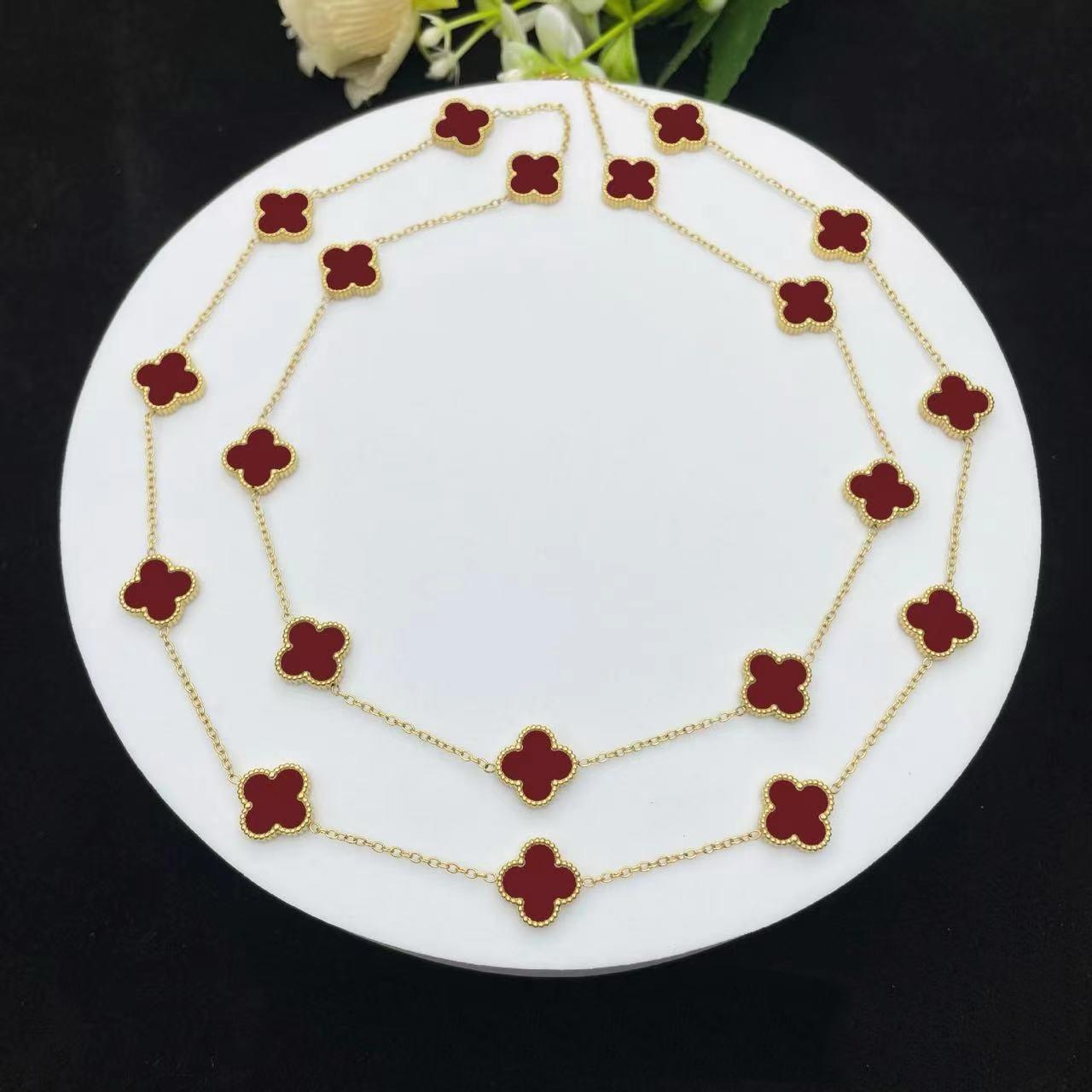 

Классический стиль Двусторонний 20 цветов Четырехлистный клевер 18К Цепочка для свитера Длина 90см Легкая роскошь Высокое чувство Женское ожерелье бордовый