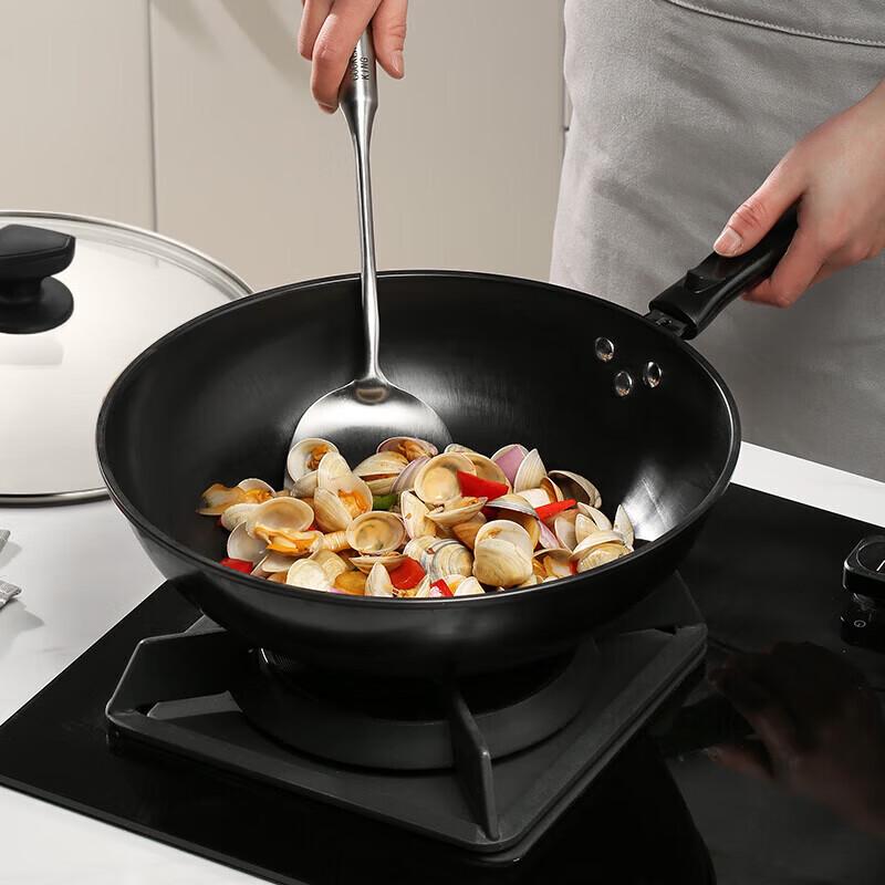 COOKER KING Iron Wok with Lid