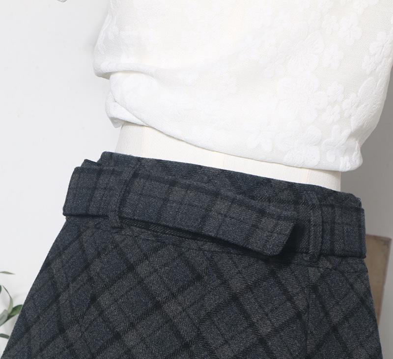 Women's High Waist Plaid Wool Skirt with Belt - Winter A-line Hip-Hugging Short Skirt