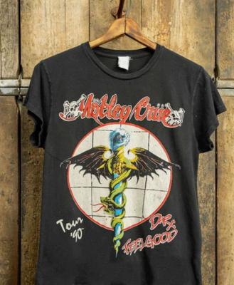 Motley Crue Tour 90 Black Short Sleeve Cotton T-shirt   Reprint