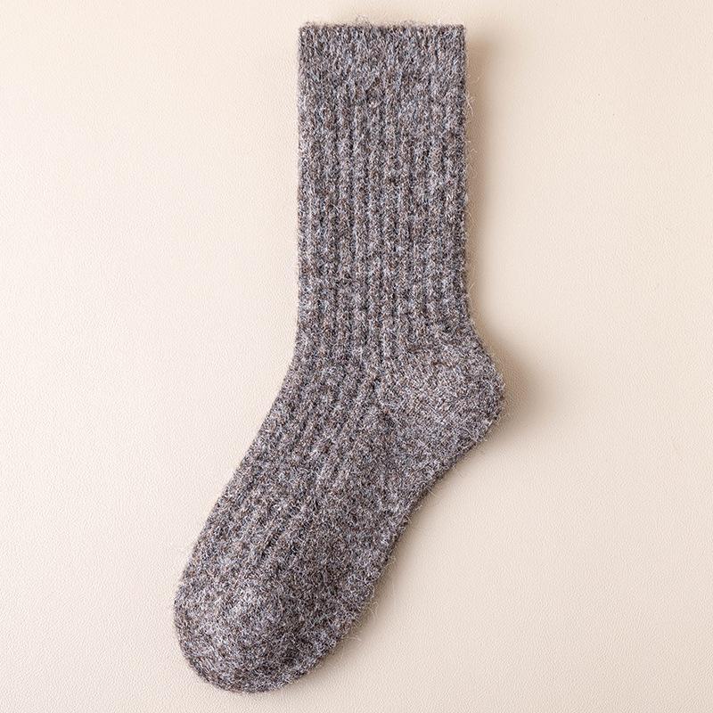 Women's Wool Cashmere Mid-Calf Socks, Thickened & Warm for Autumn/Winter, Non-Bulky, Ideal for Postpartum Care.