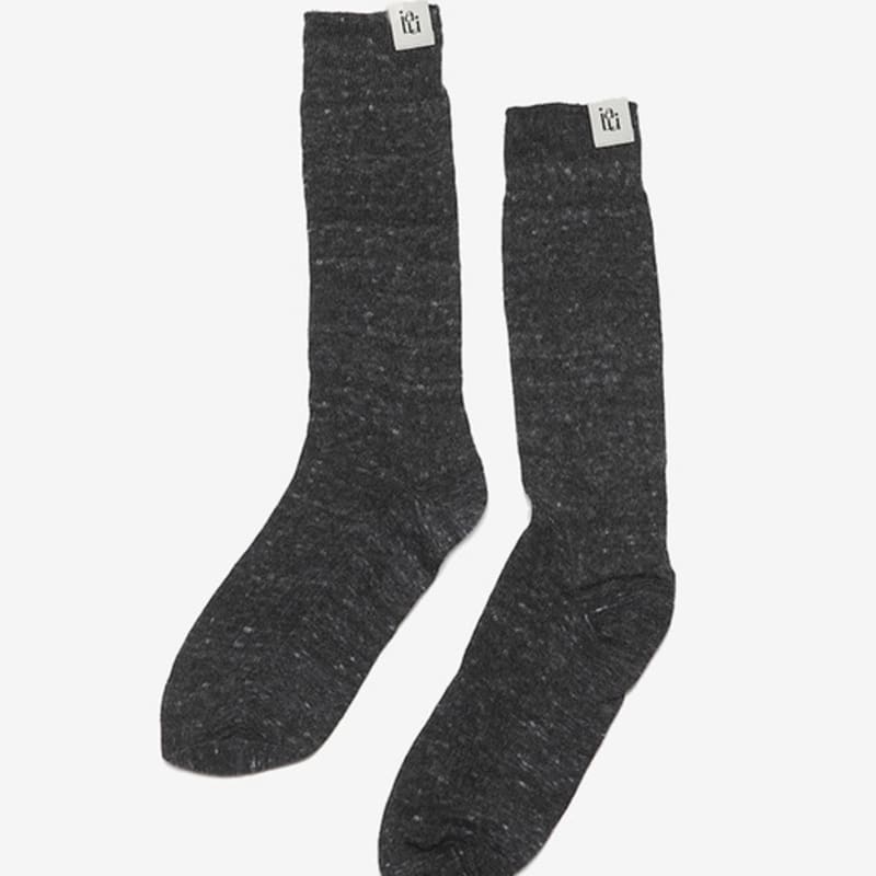 IULAI Weveweve socks Charcoal