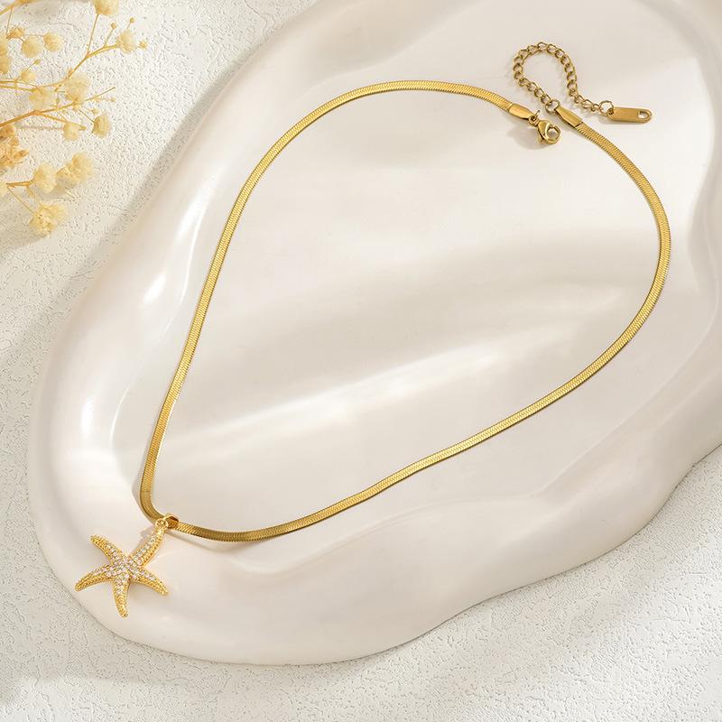 French Marine Starfish Pentagram Necklace: Women's Summer 2024 Trendy Light Luxury Clavicle Chain