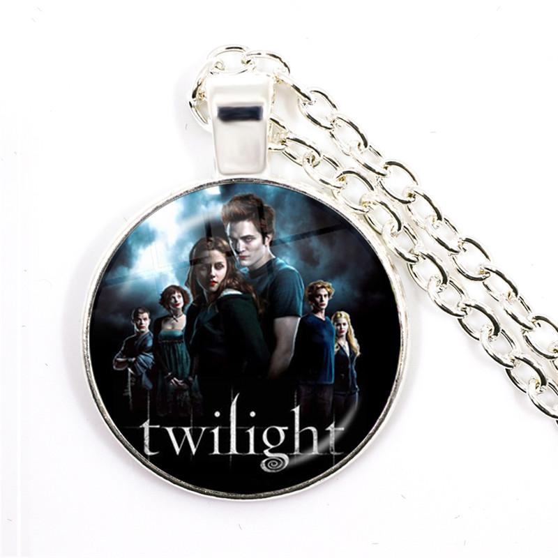 Nieuwe Twilight Film Bella Edward Jacob Renesmee Karakter Glazen Cabochon Hanger Ketting Handgemaakte Sieraden Kettingen