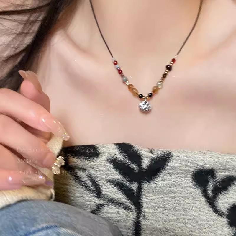 2025 Versatile Beaded Butterfly Necklace for Women - Pearl Clavicle Chain, Retro Style Accessories