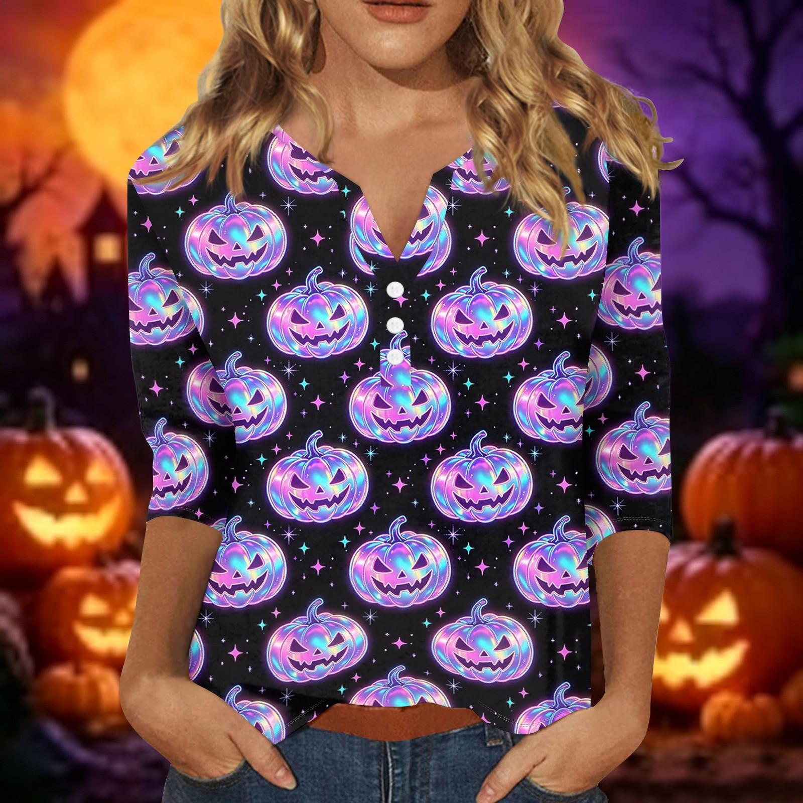Women Casual Halloween Printed V Neck Short Sleeve Button Decor Three Quarter Sleeve T Shirt Top for Daily Wear L