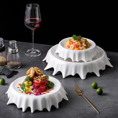 Plato Moderno Blanco Irregular Hotel Dim Sum Postre Plato de Cena Vajilla Doméstica Vajilla de Cocina Utensilios de Cocina Porcelana