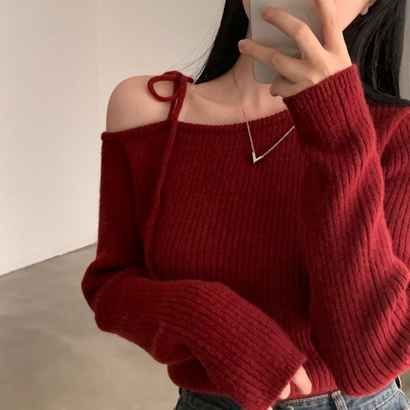 Autumn age-reducing temperament design sense sweater irregular diagonal collar temperament scheming lace-up knitted sweater women