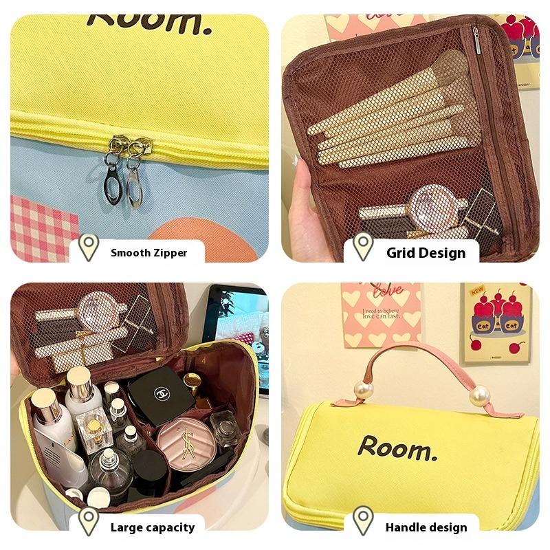 1 Pcs Dopamine Color Cute House Shape Makeup Bag Large Capacity Portable Makeup Storage Bag Cartoon Makeup Handbag