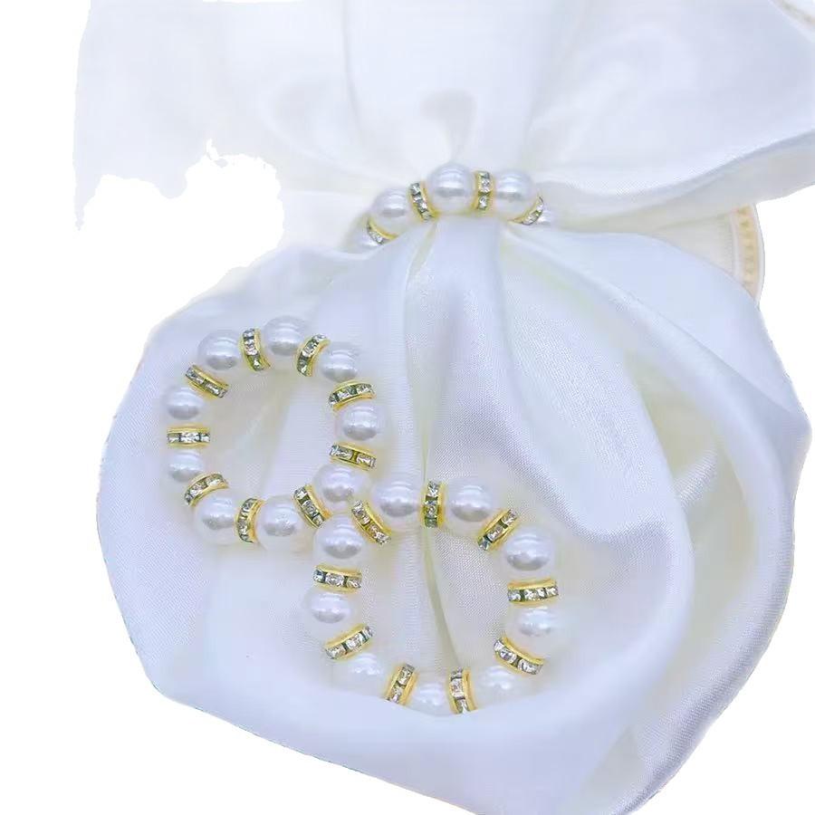 Table Decoration Items for Banquets: Tablecloth Rings, Handcrafted Bead Rings, Napkin Rings, Pearl Napkin Rings, Napkin Ring Edge Cloths