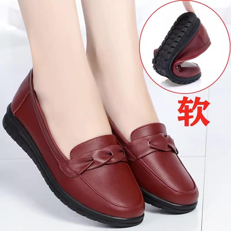 Fashion Women Flats Shoes Casual Light Comfortable Non Slip Female Flats New Fashion Outdoor Loafers Women Leather Shoes