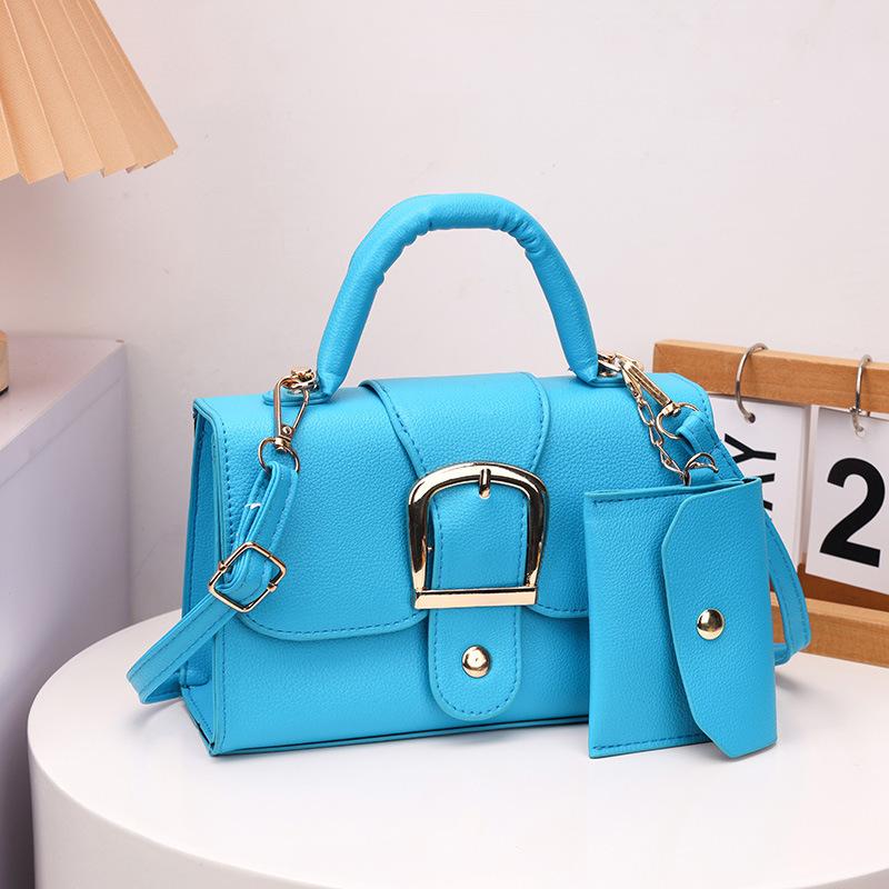 Cukierkowy kolor 2024 lato nowy model, prosty i retro, modna torba crossbody, przenośna mała kwadratowa torba na jedno ramię, torba damska