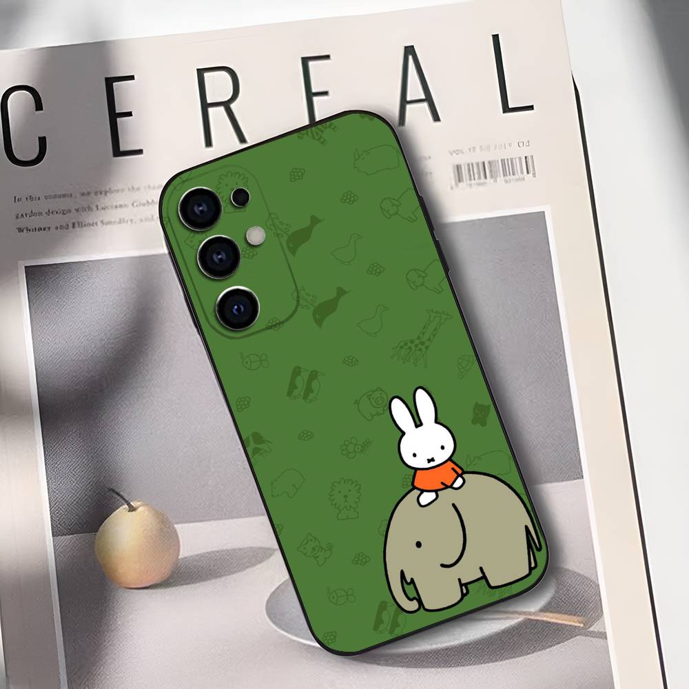 

Mi-ffi-es Cartoon Rabbit Phone Case Silicone Soft For Samsung S25,S24,S21,S22,S23,S30,Ultra,S20,Plus,Fe,Lite Samsung S24