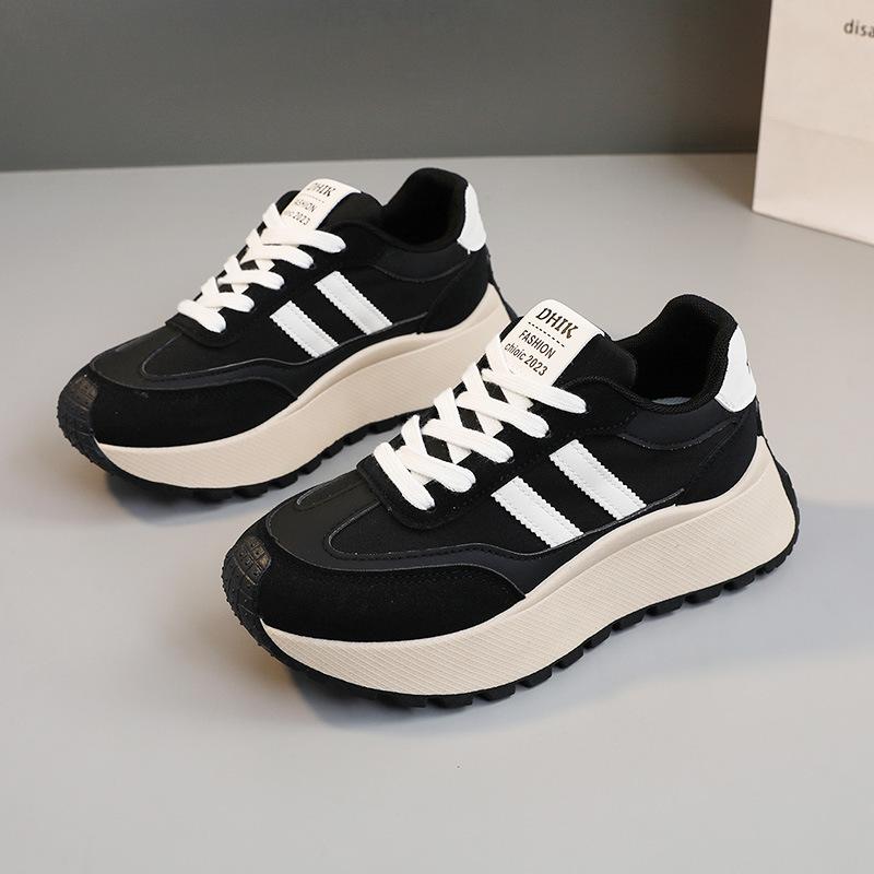 Women Causal Sneakers Platform 2026 Autumn Walking Shoes Woman Fashion Lace Up Sports Shoes Outdoor Non-slip Running Shoes