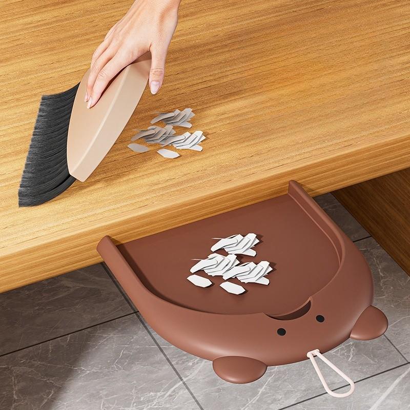 Desktop Mini Dustpan Broom Set Home Cartoon Pet Computer Desktop Dust Cleaning Brush