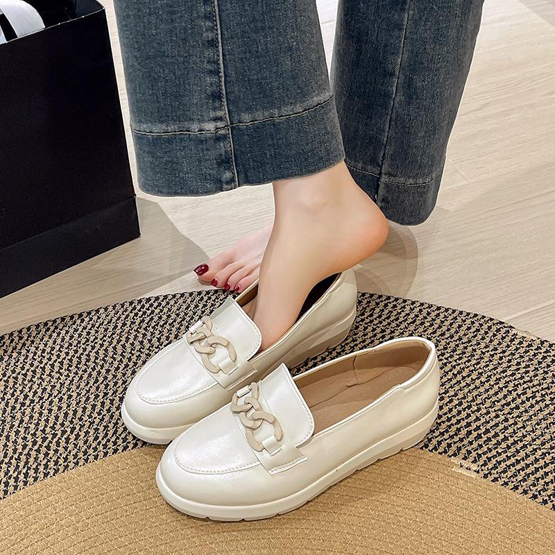 Plus Size Single Shoes Women's Autumn New Round Toe Deep Mouth Metal Chain Platform Casual Landslide Heel Loafers