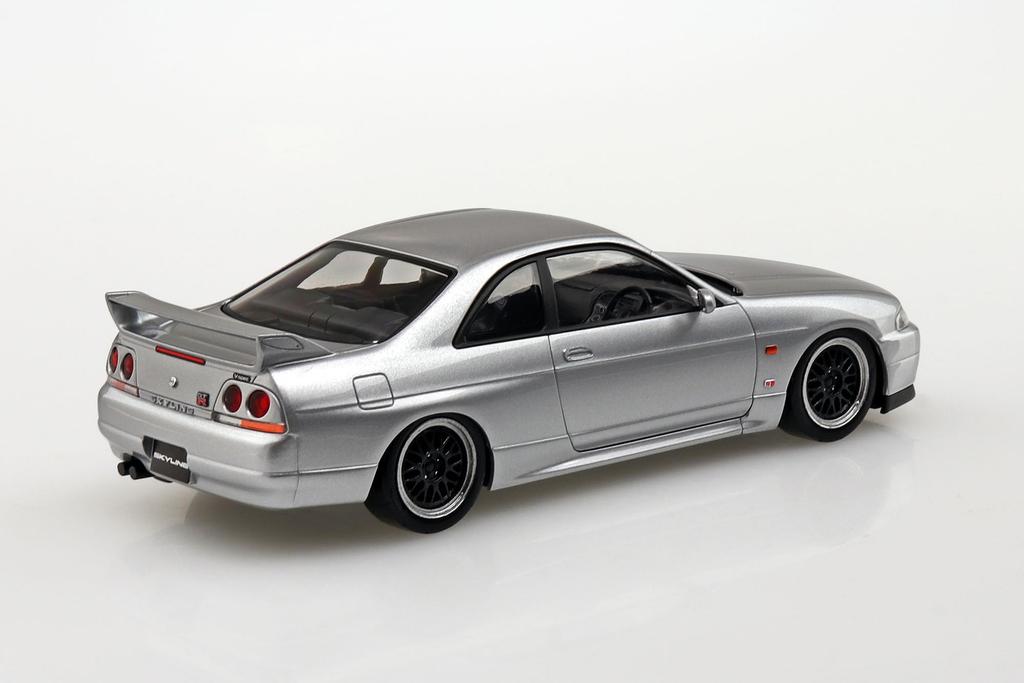 Aoshima Bunka Kyozai Série The Snap Kit Nissan R33 Skyline Vlastní kola Plastikový model Co., Ltd. (AOSHIMA) 1/32 GT-R (Sonic Silver) Předbarvený