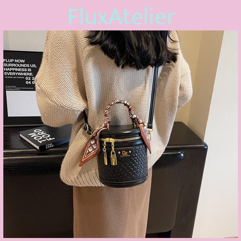 Elegant Bucket Style Handbag For Women 2023 New Autumn Winter High-quality Weave Texture Single Shoulder Crossbody Bag
