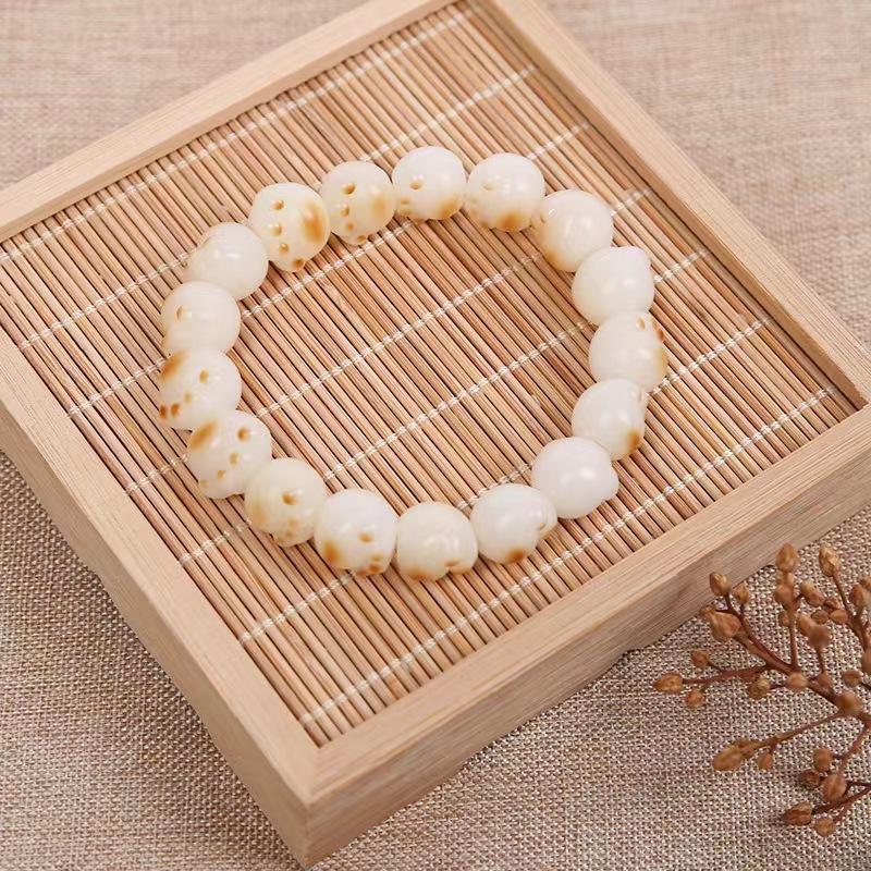 Cat Claw Control Bead Bracelet, Sweet And Playful Schoolgirl Plate Playing Beaded Imitation Bodhi Meow Claw Plate String, Free Girlfriend Bracelet.