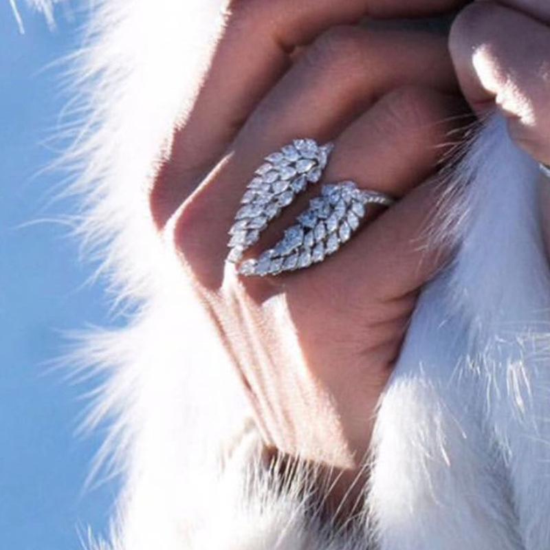 Korean version of the new women's open ring, full diamond zircon wings adjustable ring, fashion charm ring