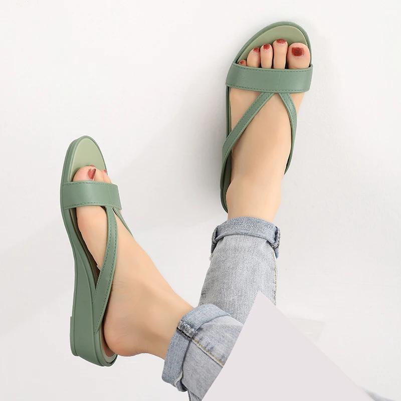Fashion 2025 Women's Fashionable PVC Low-heeled Sandals and Thick-soled Casual Shoes for Wearing Slippers Outside