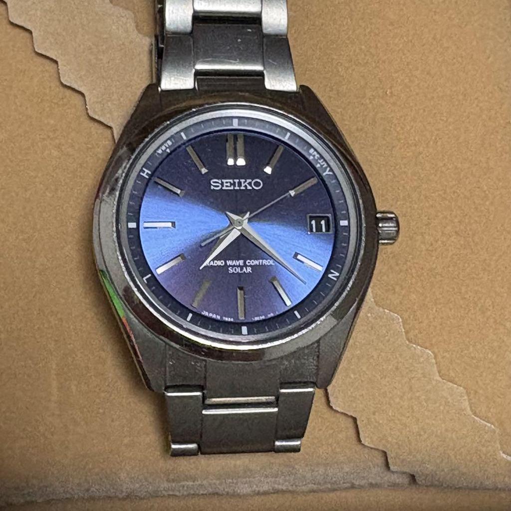 [USED] SEIKO radio-controlled solar watch with blue dial
