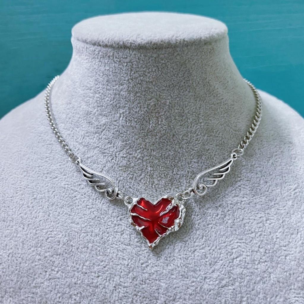 Collana Ciondolo Cuore con Ala d'Angelo Gotica Punk per Moda Alternativa