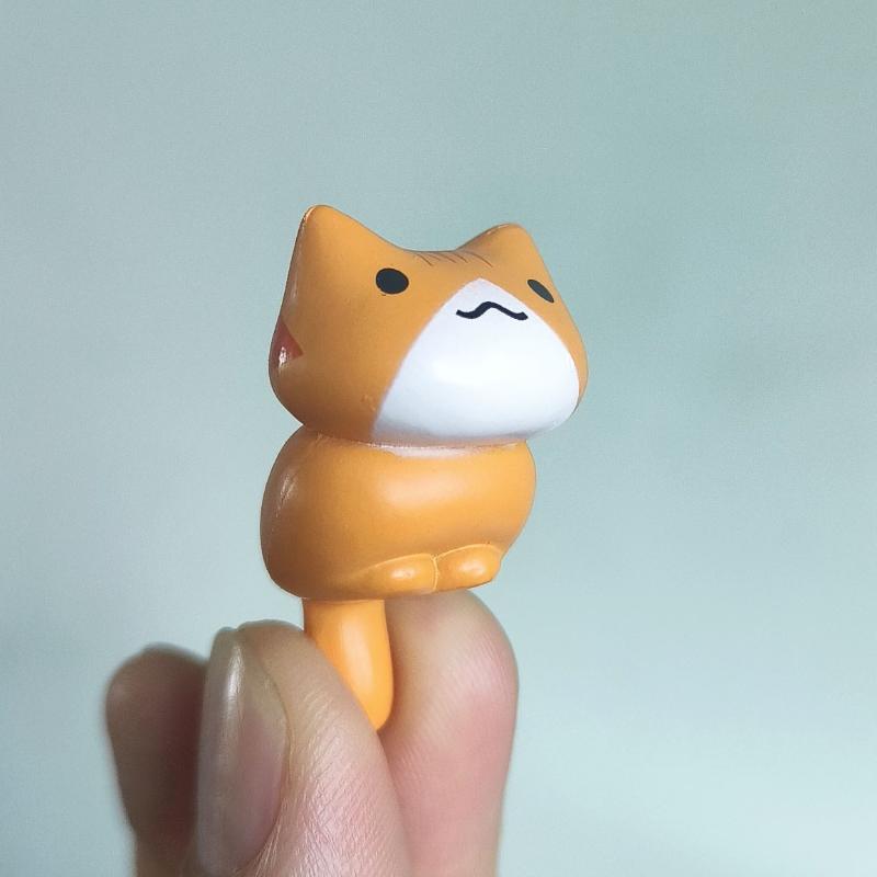 6Pcs Cute Mini Cartoon Cat Ornaments, Car Screen Edge Decoration, Cat Micro Landscape Model Cute Car Accessories Gifts