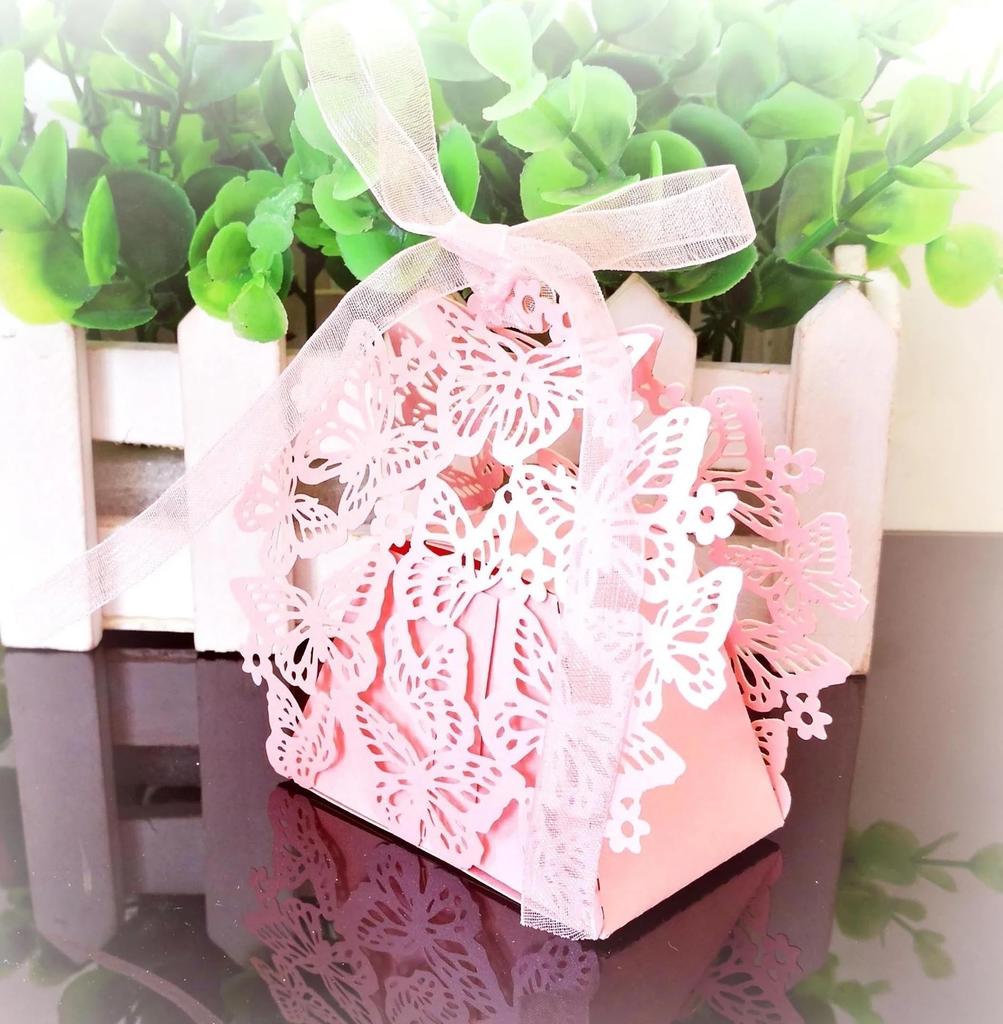 10 Pcs Hollow Butterfly Gift Paper Boxes Creative Laser Cutting Wedding Candy Dragee Box Cookie Carton Wrapping Package