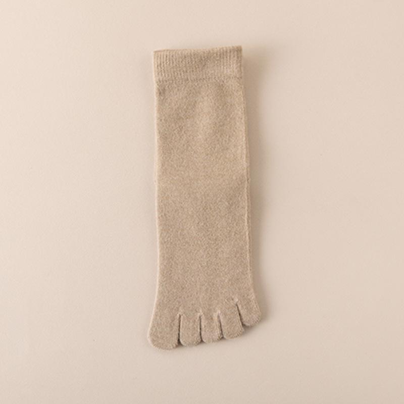 Women's Warm Wool Mid-Calf Five-Toe Socks - Multi-Color, Thick, Cold-Resistant for Autumn and Winter