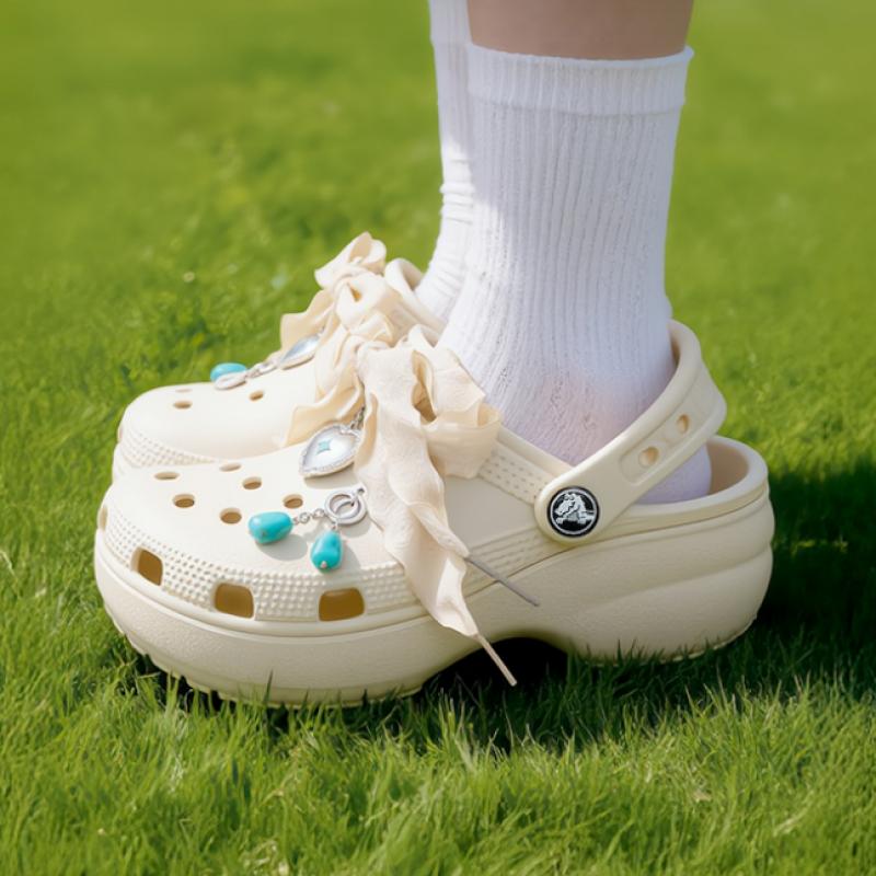 Crocs Classic Platform Bone 206750 2y2