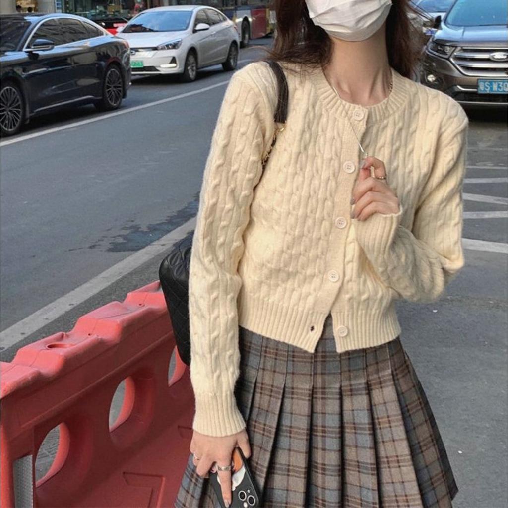 Korean Version College Style Fried Dough Twists Knitting Cardigan Women Gentle Sweet Round Neck Solid Color Knitwear Women Soft Waxy Top Coat