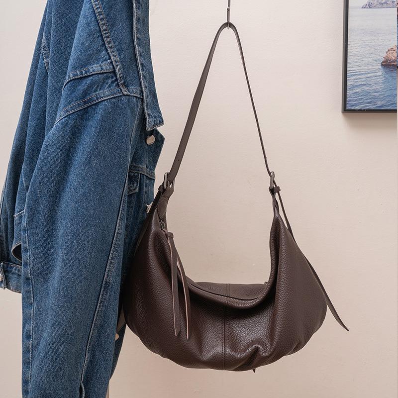 

Модная женская сумка, сумка через плечо, новая сумка-мессенджер из коровьей кожи первого слоя, женская универсальная сумка для поездок на работу большой вместимости в форме пельменя темно-коричневого