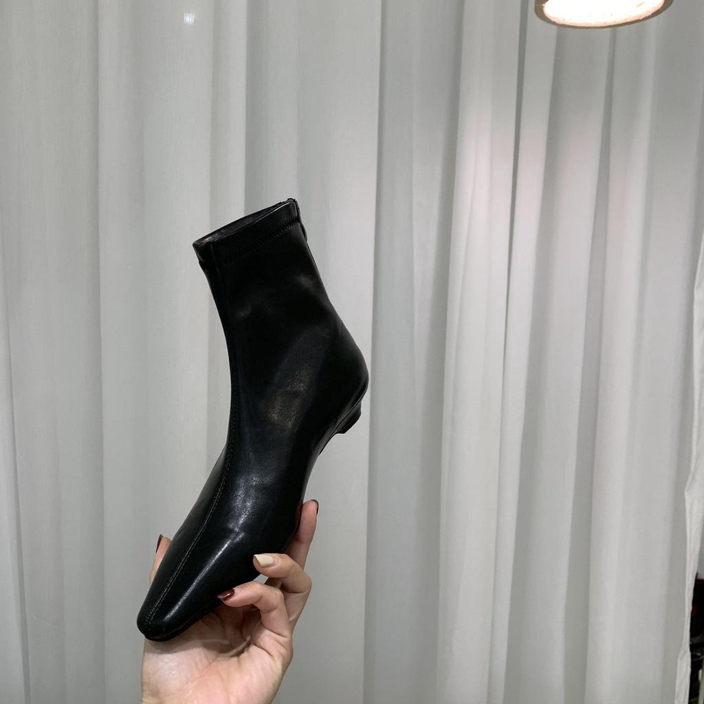 Fried Soft Slope Heels~ Autumn and Winter New White Bone Essence Commuter Flat-bottomed Beige Short Boots Are Simple